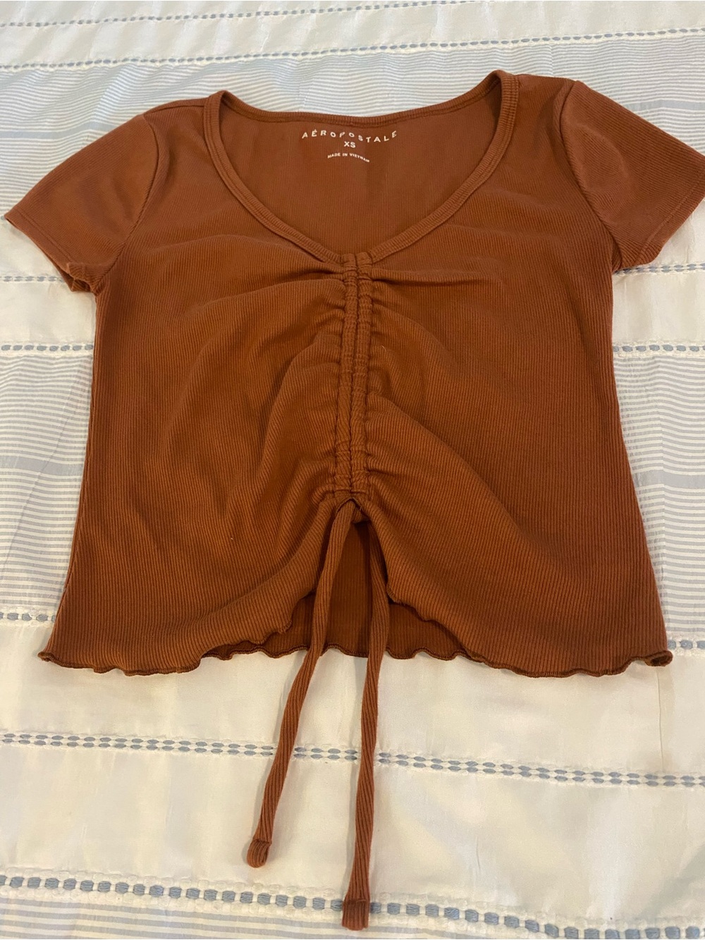 Aeropostale Women's Rust Ribbed Drawstring Front Crop Top